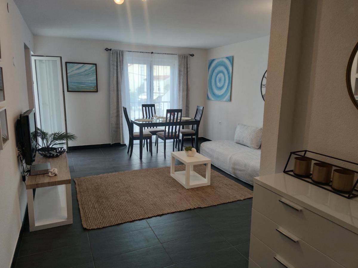 Apartments Obala Малинська Екстер'єр фото