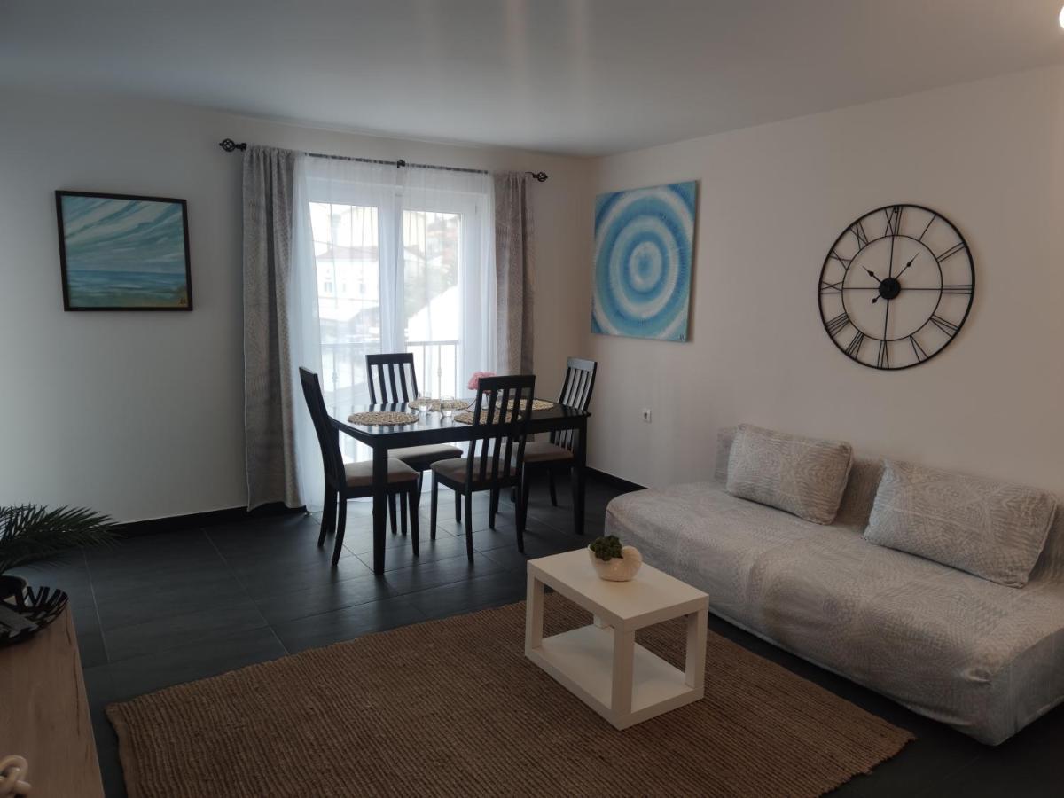 Apartments Obala Малинська Екстер'єр фото