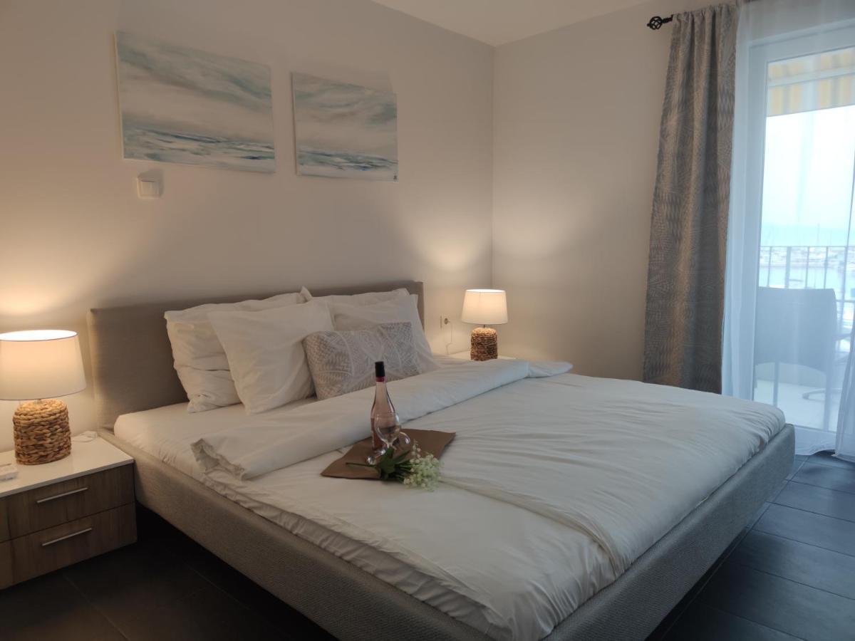 Apartments Obala Малинська Екстер'єр фото